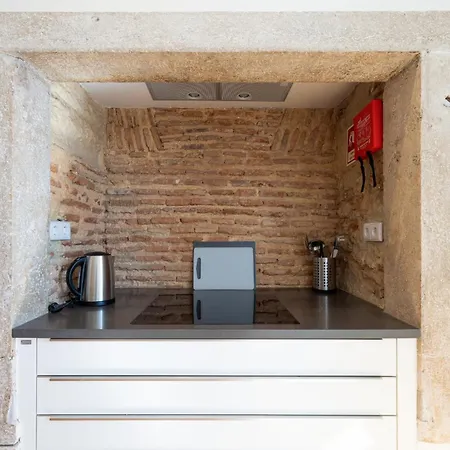 Graca, Travelingtolisbon 354